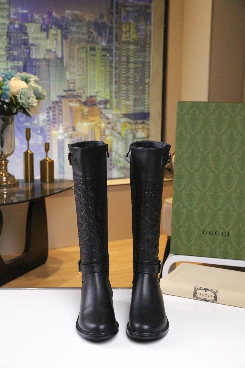 G*u*i boots